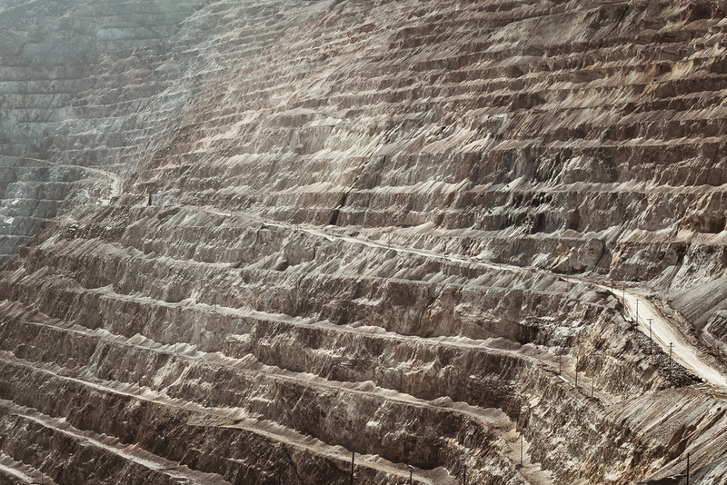 Illustration for article titled The Biggest Man-Made Hole on Earth